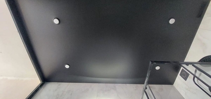 Чёрный-матовый-теневой натяжной потолок в санузле на профиле Eurokraab
