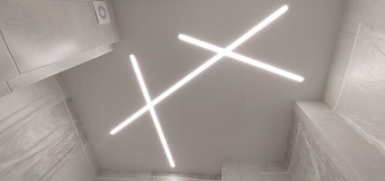 Натяжной потолок со световыми линиями в санузле