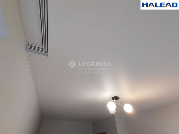 Натяжной потолок Хайлид со скрытым карнизом – Фото 3