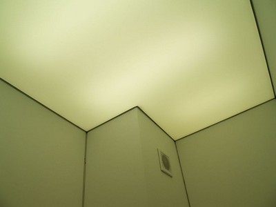 Натяжной потолок с запотолочной подсветкой №1